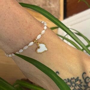 Mother of Pearl and White Shell Stretchy Anklet
